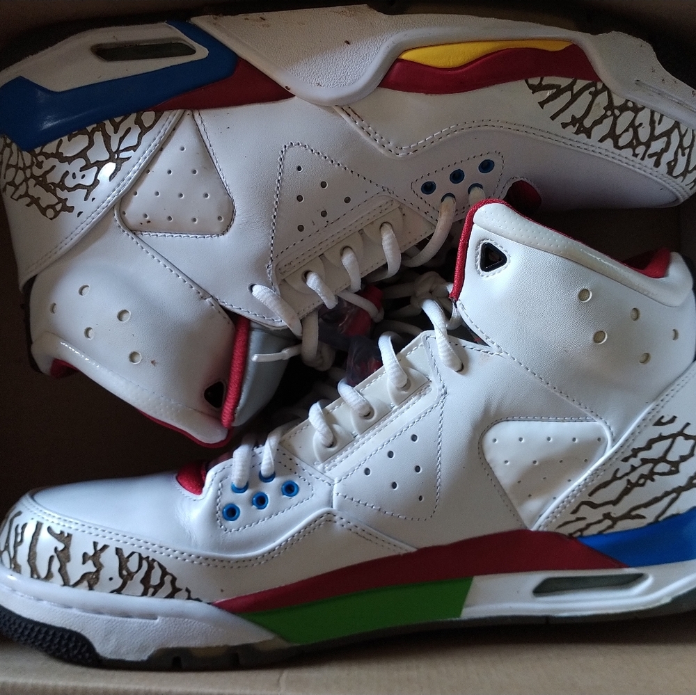 Jordan Size 11 Multiple Colors